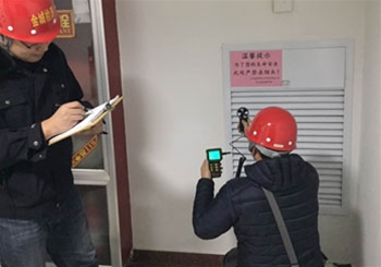 防排煙及通風(fēng)消防檢測工作現(xiàn)場