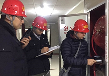 室內(nèi)消火栓消防檢測現(xiàn)場